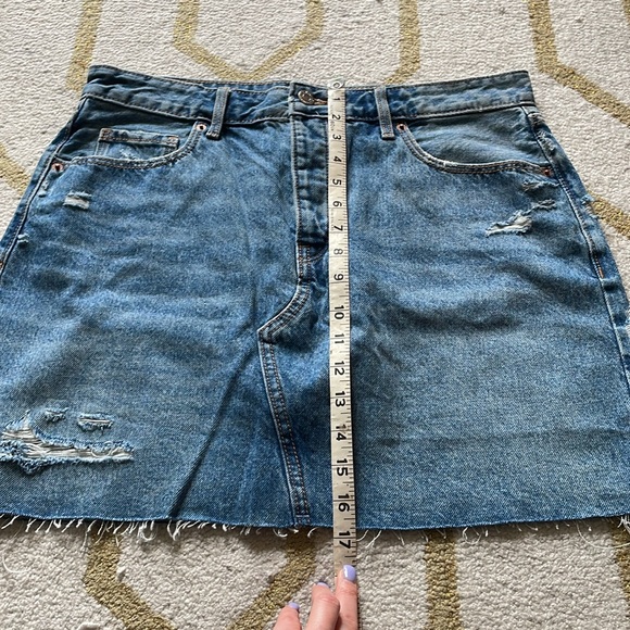 Old Navy High Rise Denim Skirt, Sz. 12 - Picture 8 of 8